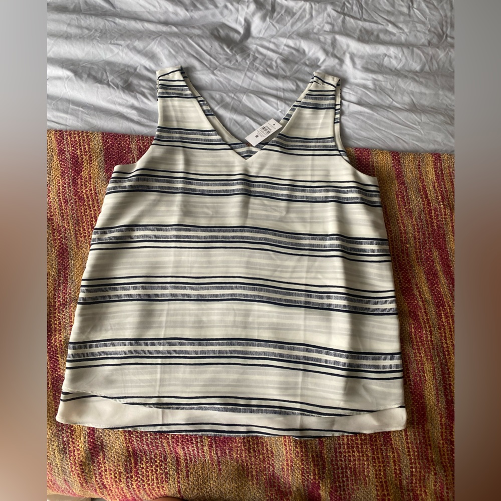 ANN TAYLOR FACTORY WOMEN'S BLACK WHITE STRIPE V-NECK TANK sz Medium